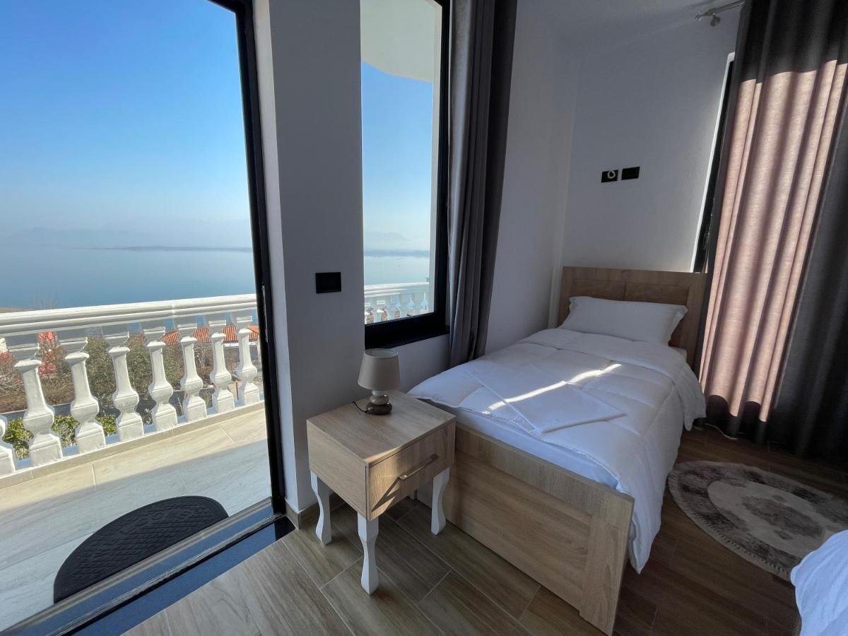 Four Generation Hotel Shiroka Екстер'єр фото