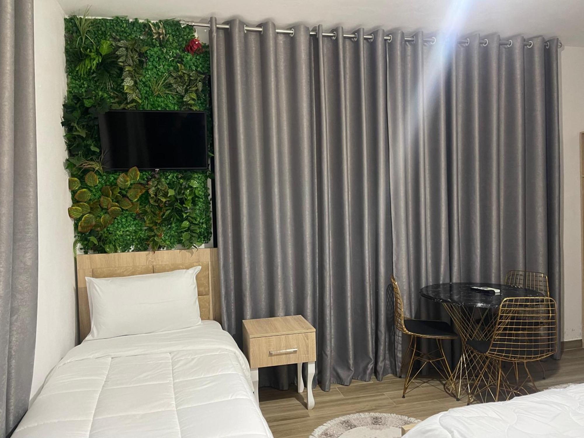 Four Generation Hotel Shiroka Екстер'єр фото